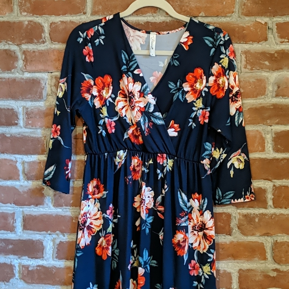 Maternity dress - hi-lo skirt